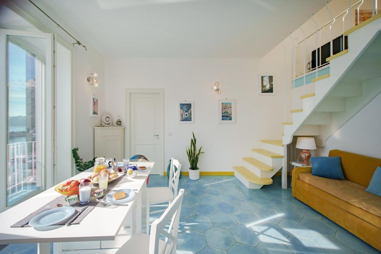 Corricella Exclusive Loft - Gioia Apartments Procida Exteriör bild